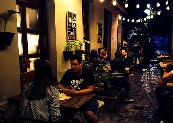 Papírkutya * Veszprém